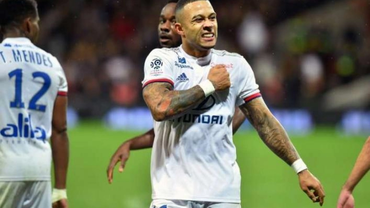 Lucien Favre pide a Memphis Depay si sale Jadon Sancho. Foto: BeSoccer