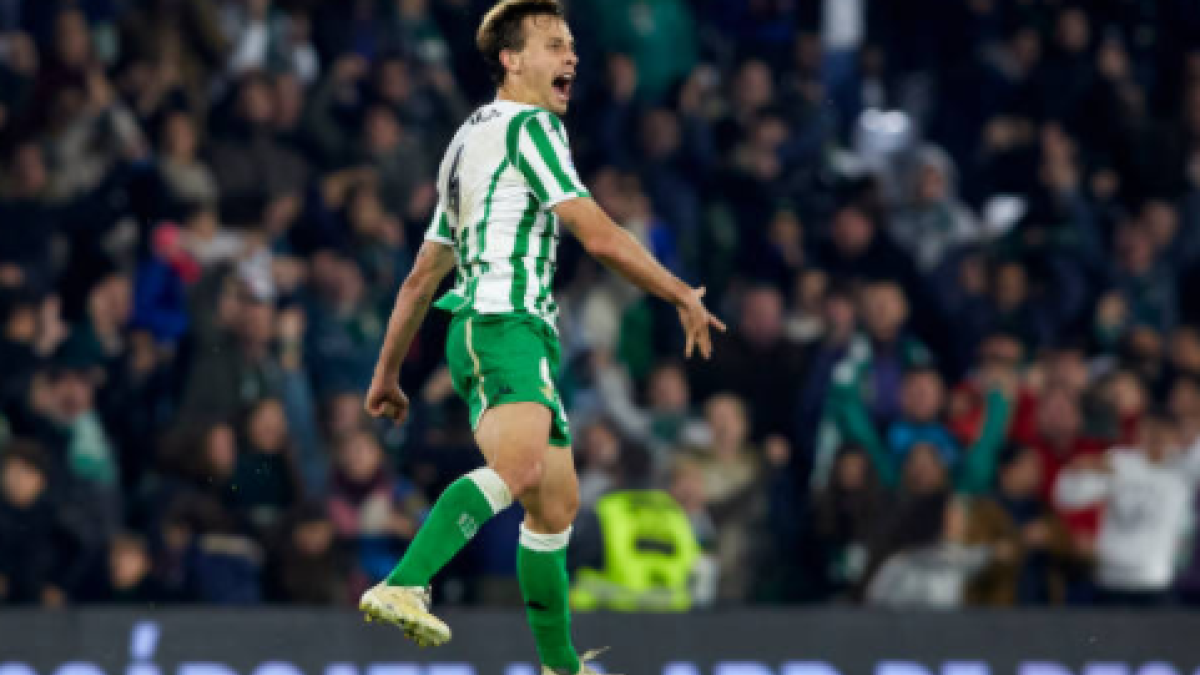 "El Betis tiembla por la posible salida de Canales./ Foto: Getty Images"