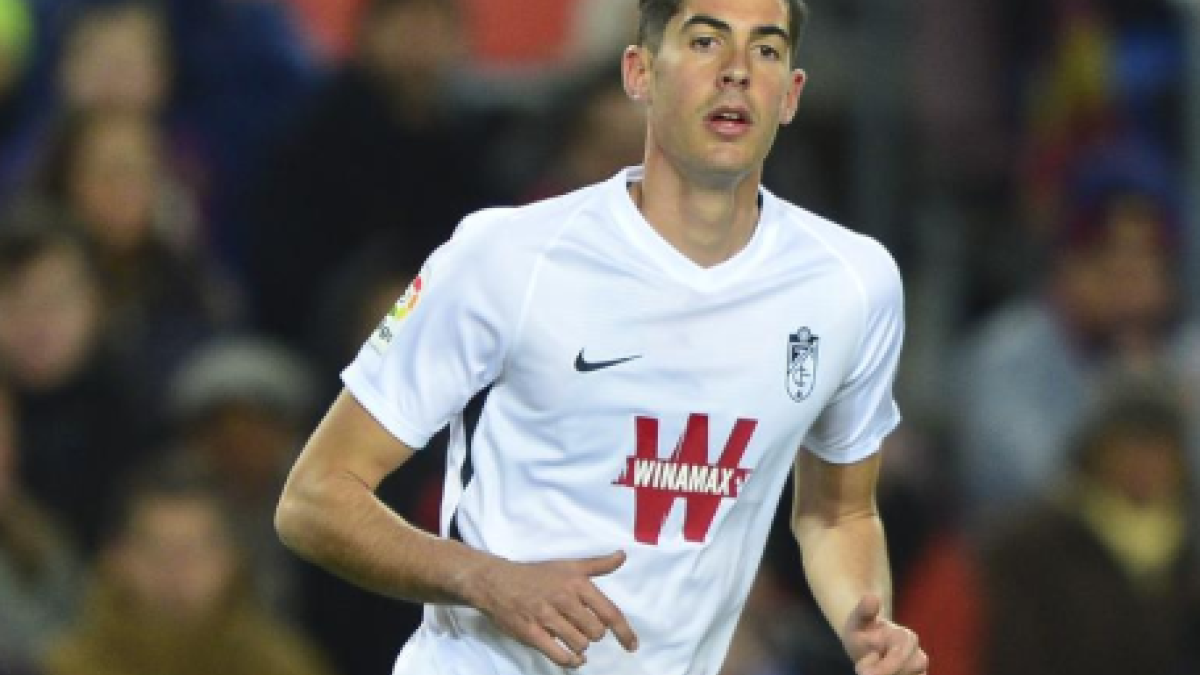 La vía que surgió para que Carlos Fernández se quede en el Sevilla "Foto: Diario de Sevilla"