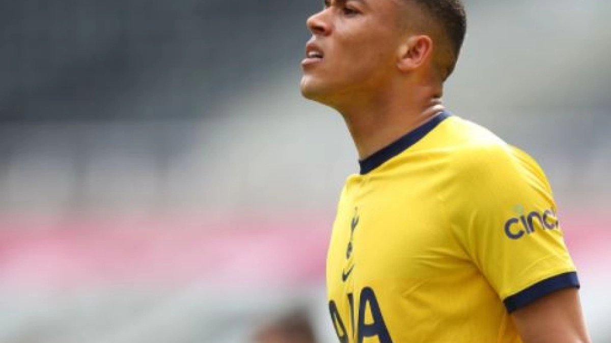 El Wolves de Nuno aprieta por el fichaje de Carlos Vinícius "Foto: Molineux News"