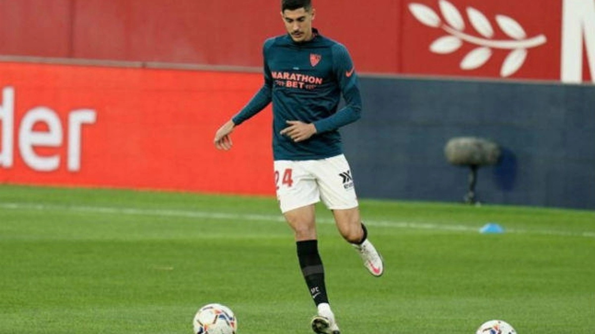 Carlos Fernández, cerca de salir cedido al Villarreal