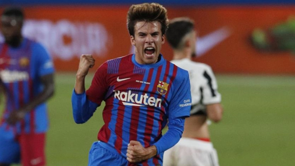 El Celta podría fichar a Riqui Puig - Foto: Sport
