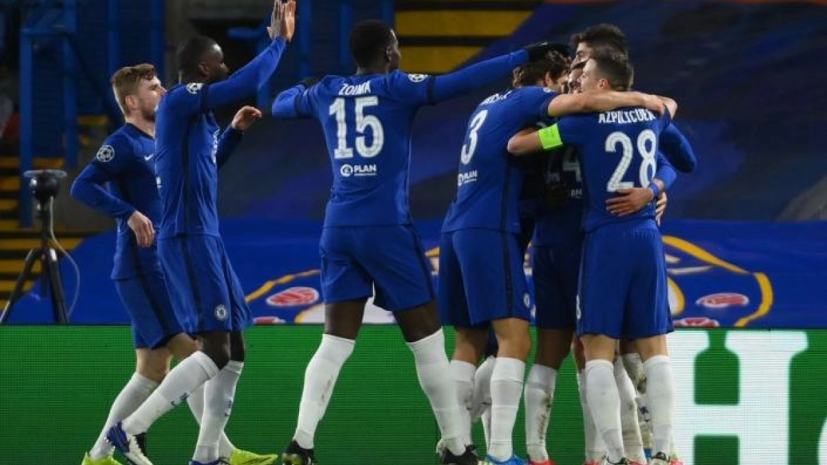 El Chelsea, líder en la carrera por el nuevo Yaya Touré