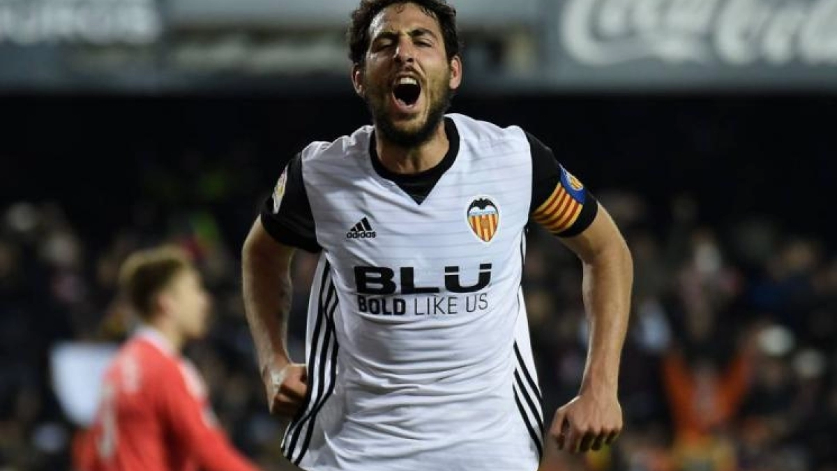Cinco jugadores 'Low Cost' para sustituir a Parejo en el Valencia / Elpais.com