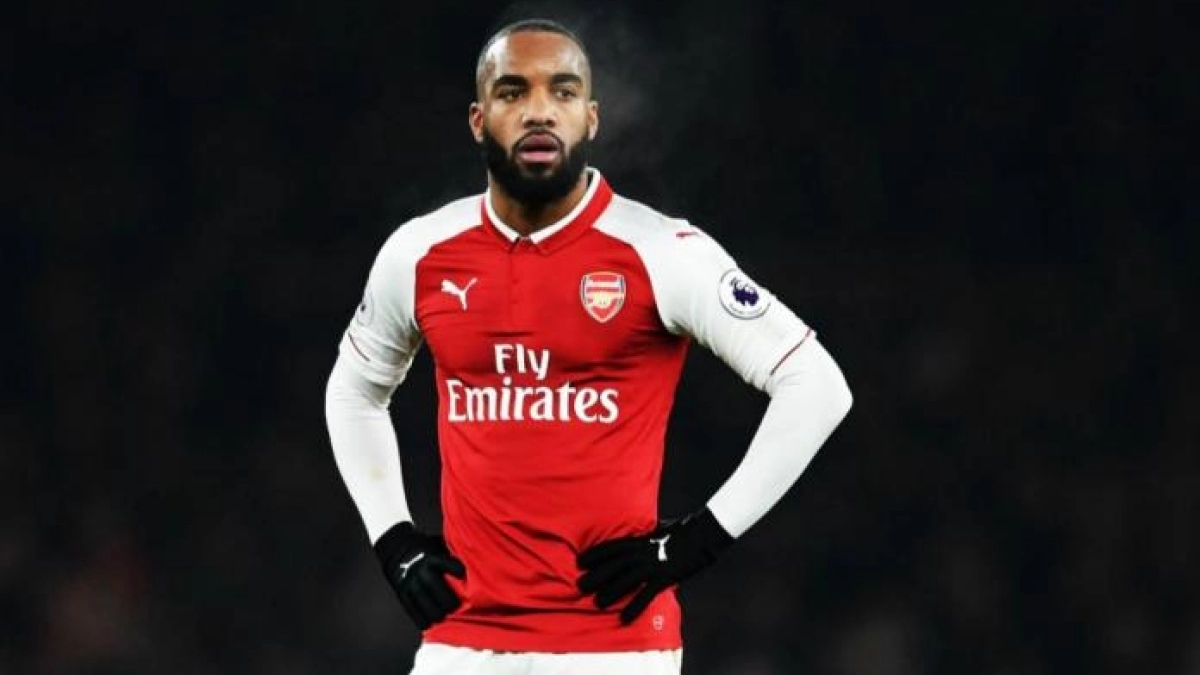 La condición de Lacazette para volver al Lyon