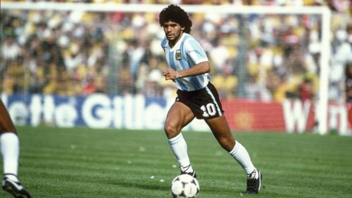 Conmoción en el fútbol: Fallece Maradona a los 60 años / Elpais.com