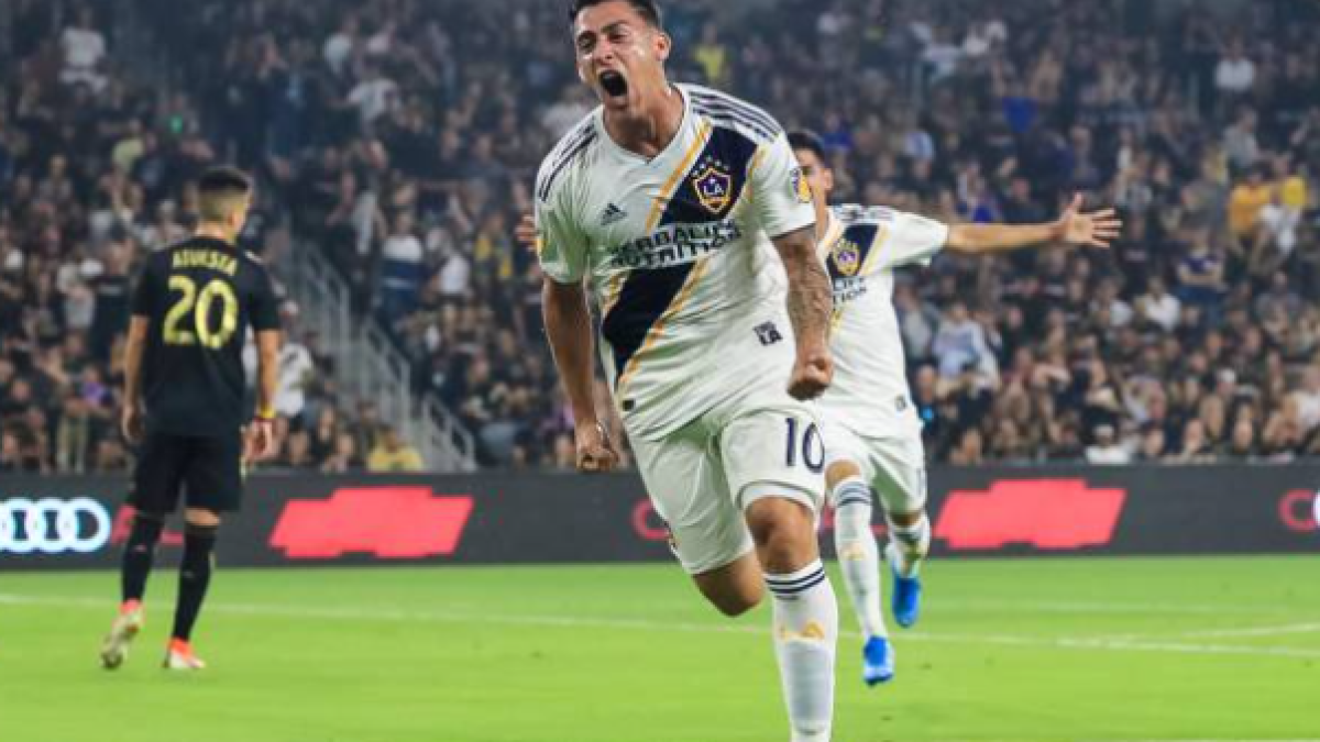 Oferta formal por la salida de Cristian Pavón "Foto: MLS"