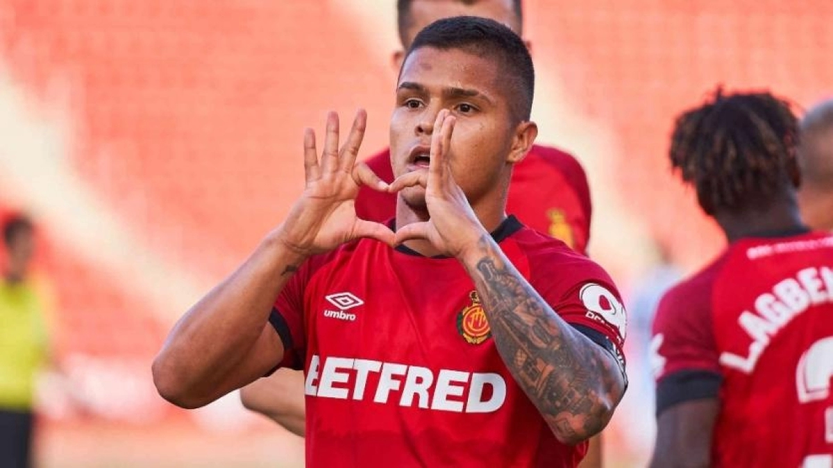 Cucho Hernández vuelve a estar en la órbita del Real Betis. Foto: Marca