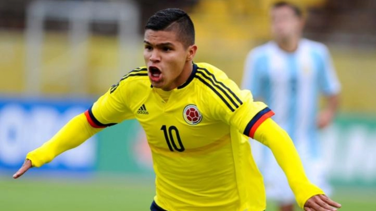 Valencia y Betis piensan en Cucho Hernández 