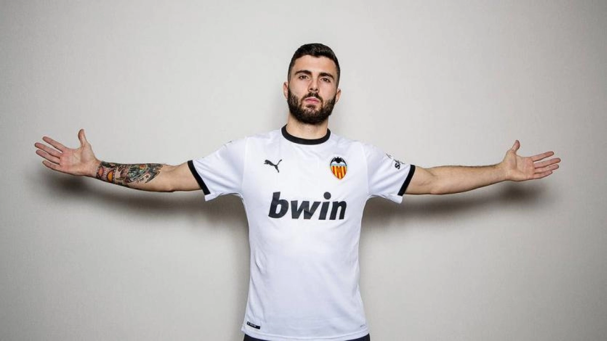 El Valencia confirma un nuevo fracaso italiano con Cutrone