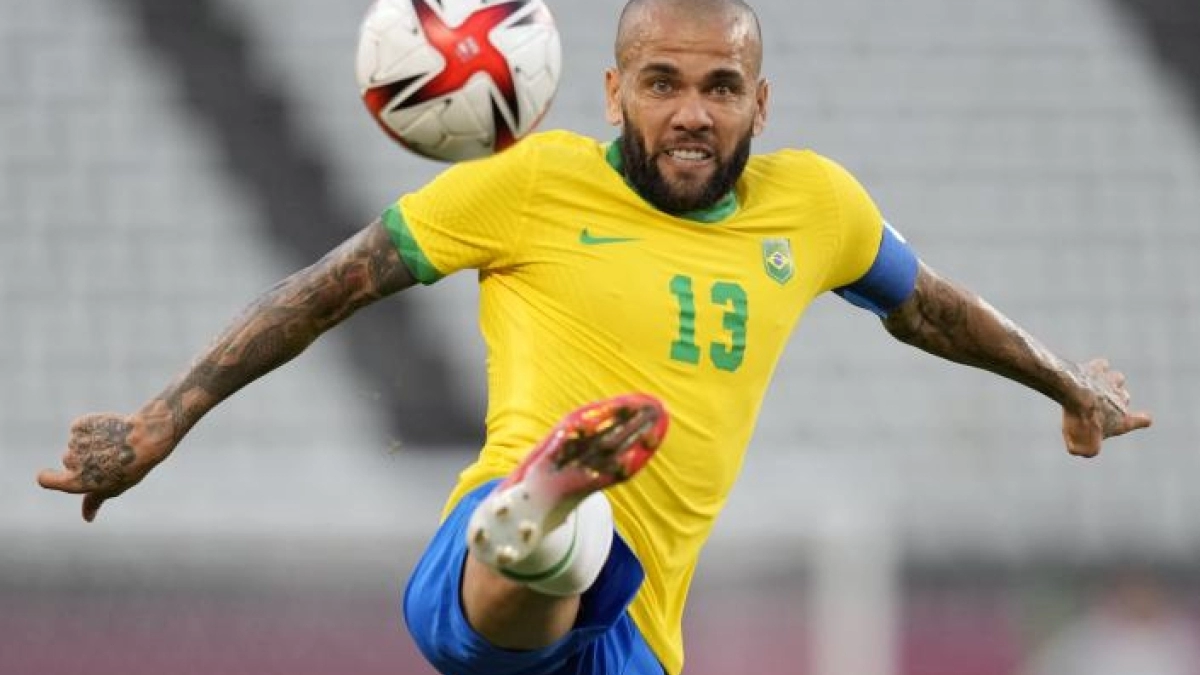 Dani Alves espera quedarse más tiempo en el Barcelona / Elmundo.es