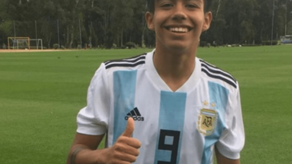 La perla argentina del momento firma por el Manchester City "Foto: Talento Calciatore"