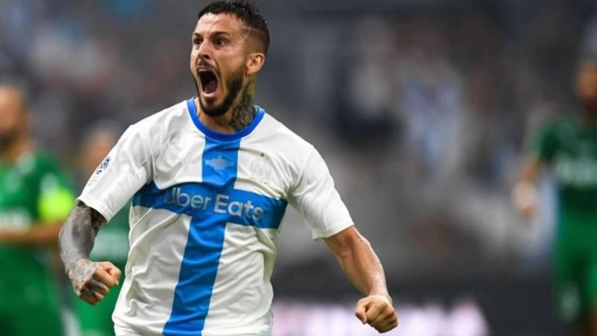 Darío Benedetto rechazó irse a Boca y jugará en Brasil