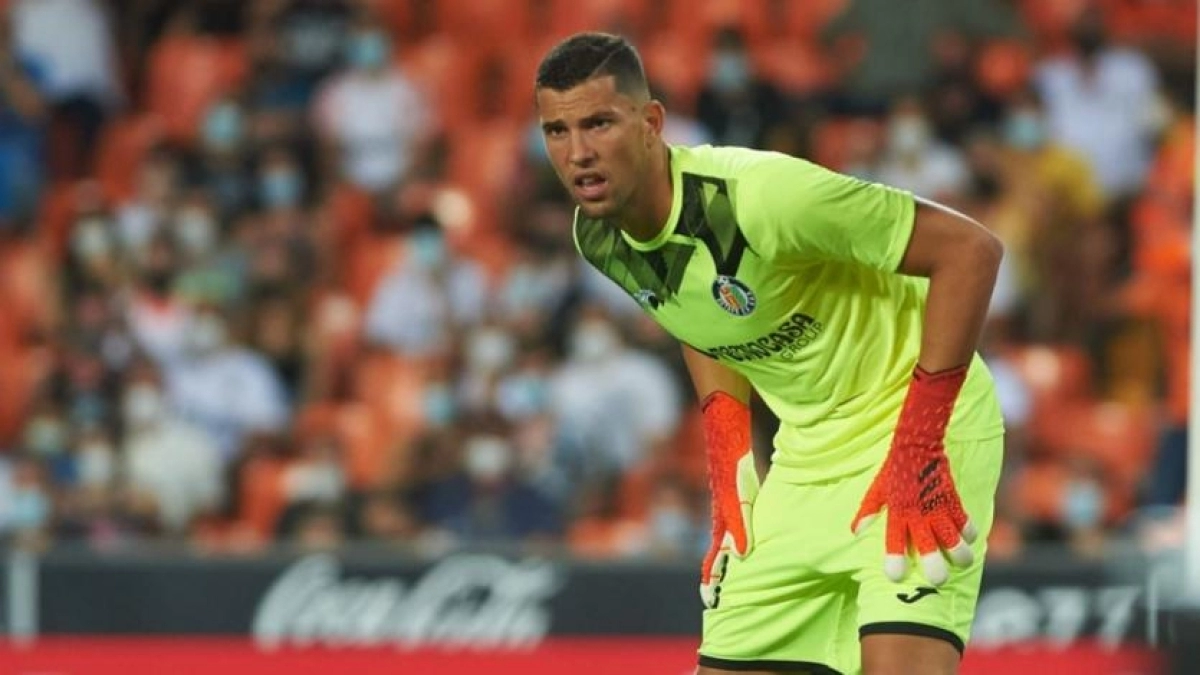 Dos clubes de la Ligue 1 van muy enserio a por David Soria "Foto: ABC"