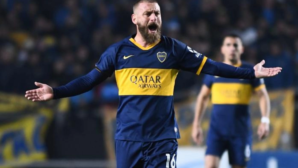 De Rossi se posiciona para entrenar a Boca Juniors / TheSun