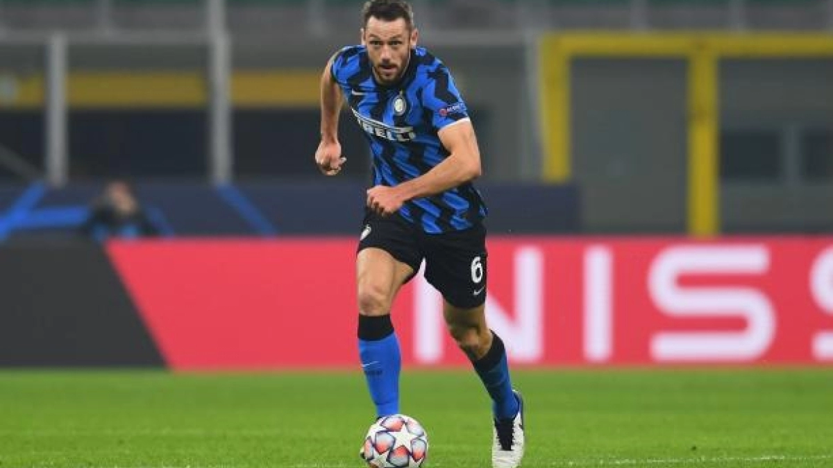 Stefan De Vrij rechaza al Liverpool por un nuevo contrato con el Inter