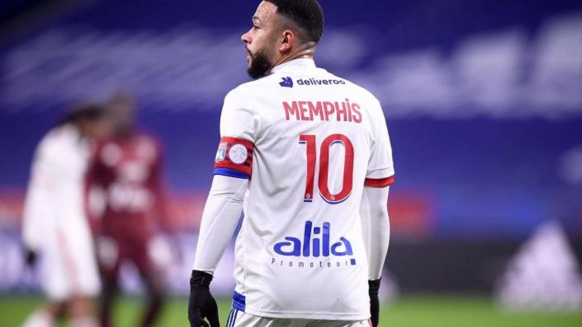 El Liverpool se une a la puja por Memphis Depay