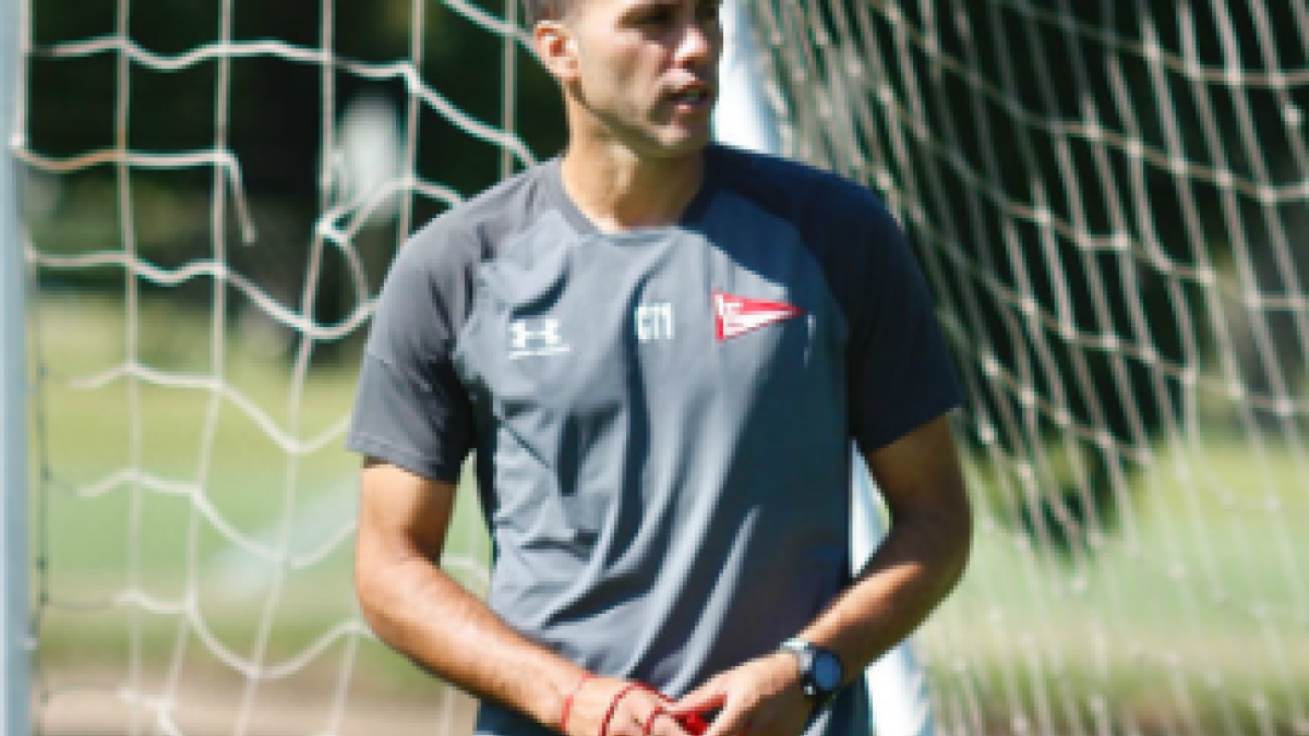 El entrenador de Estudiantes revela qué crack le gustaría tener en su equipo "Foto: Marca"