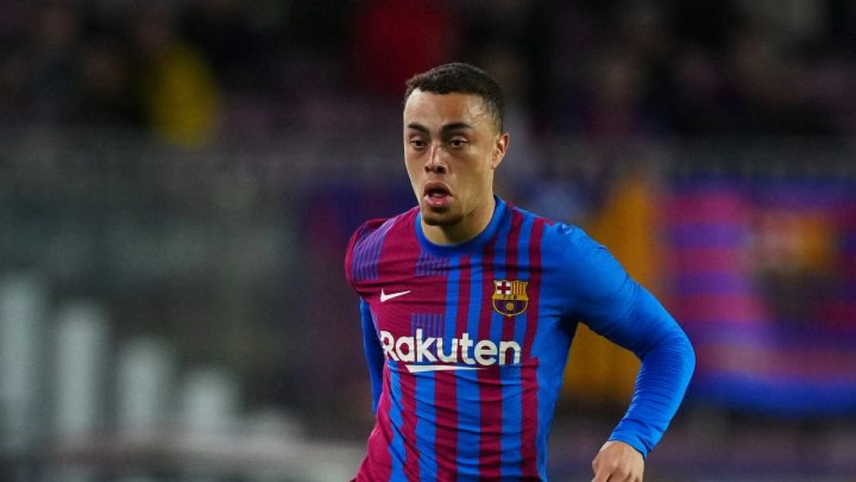 Sergiño Dest, jugador del F.c. Barcelona: As.