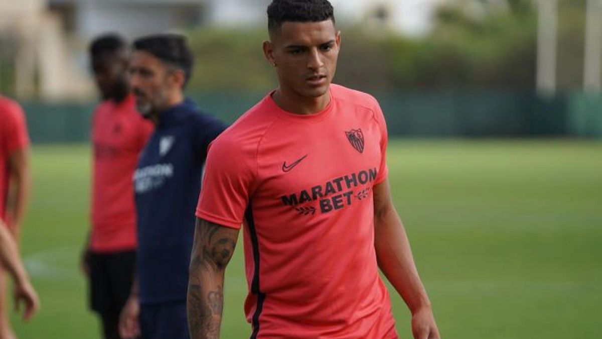 El Liverpool va en serio a por Diego Carlos / Eldesmarque.com