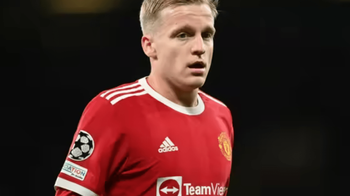 Van de Beek tampoco tiene sitio con Ten Hag