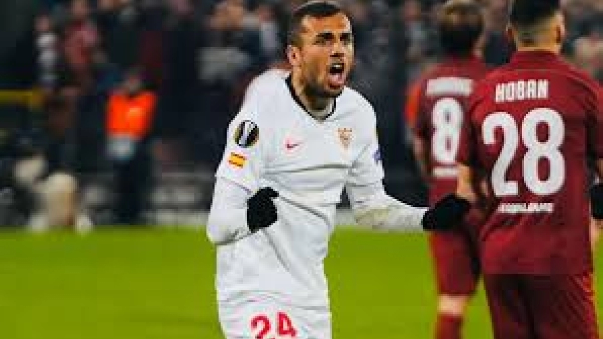 Los dos clubes que se quieren llevar a Joan Jordán a la Premier League. Foto: Sevilla FC