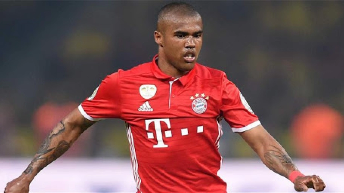 Douglas Costa se arrepiente de fichar por la Juventus / Futbolred.com