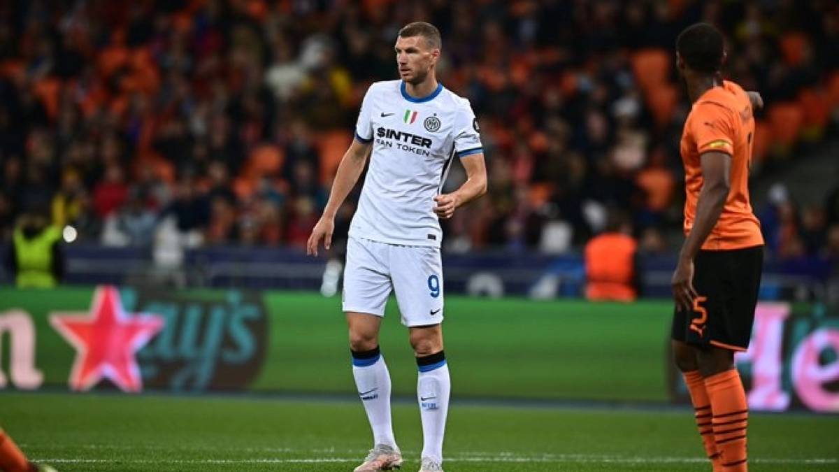 Edin Dzeko quiere seguir en el Inter. Foto: @Inter