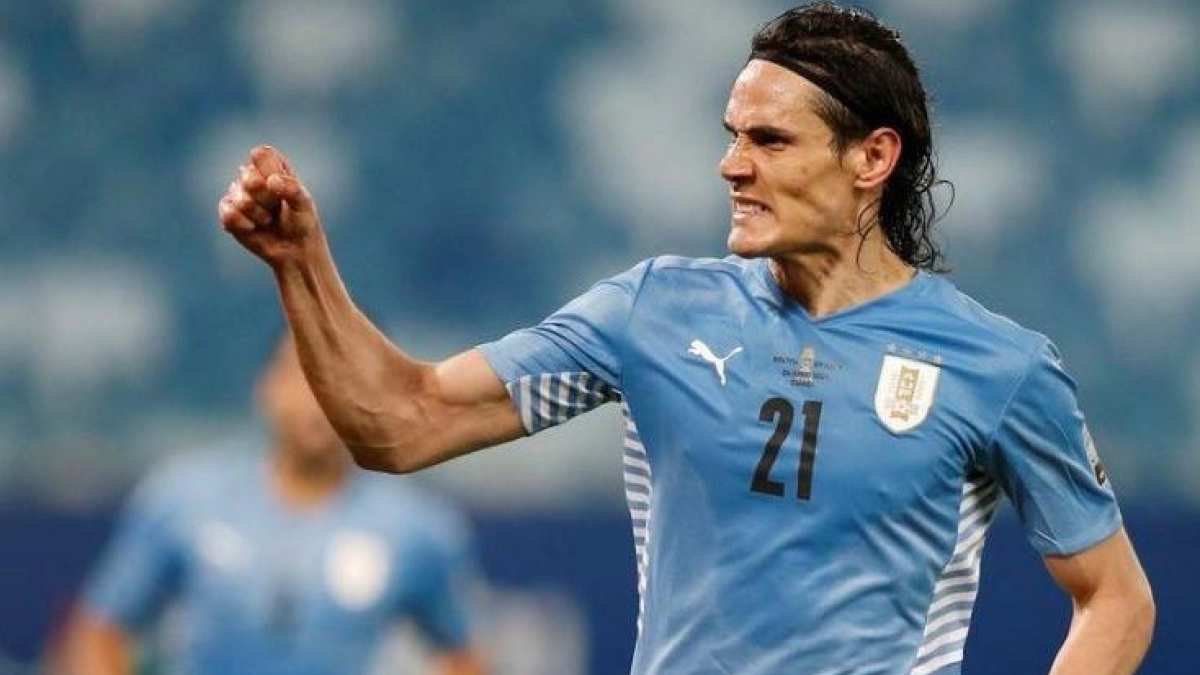 Edinson Cavani, opción low cost para la delantera del Barça