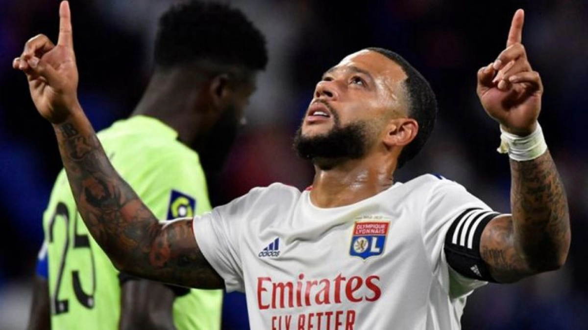 El Barcelona fichará a Depay en enero / Record.com