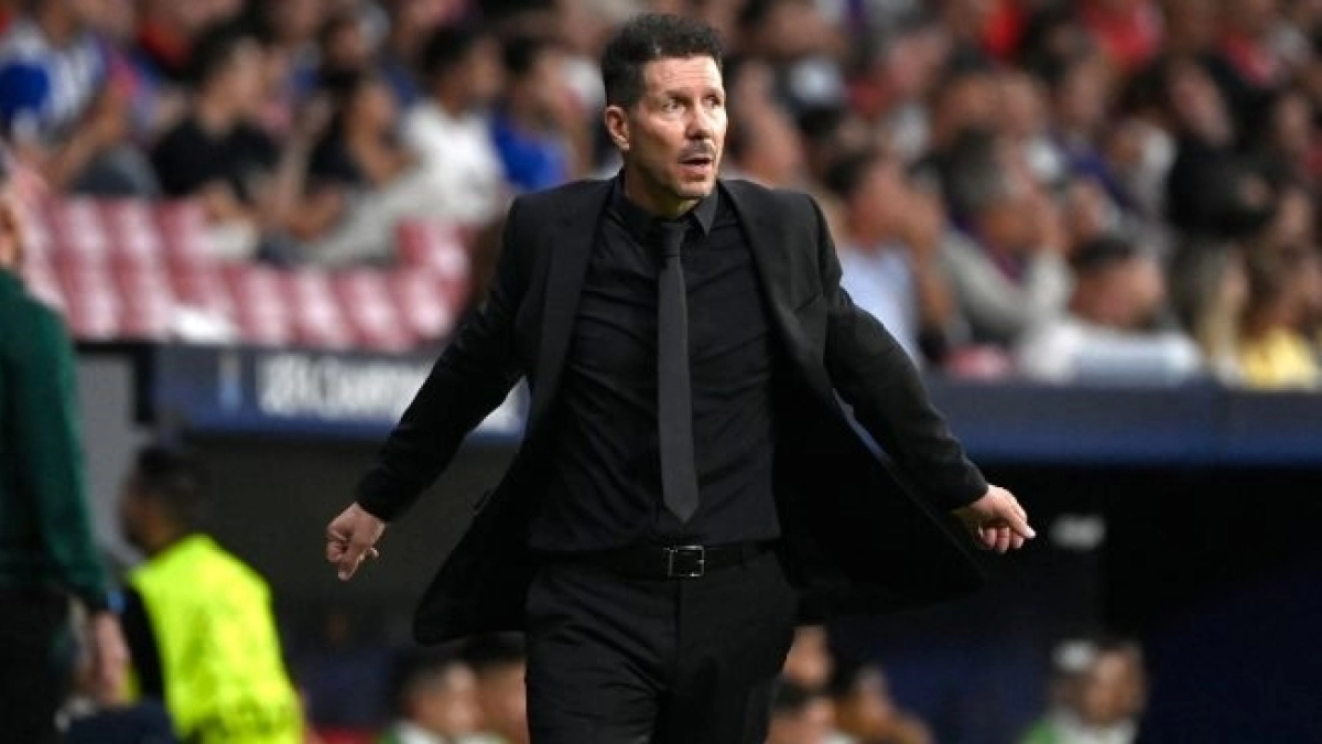 El central que quiere firmar el Atlético totalmente GRATIS / Okdiario.com