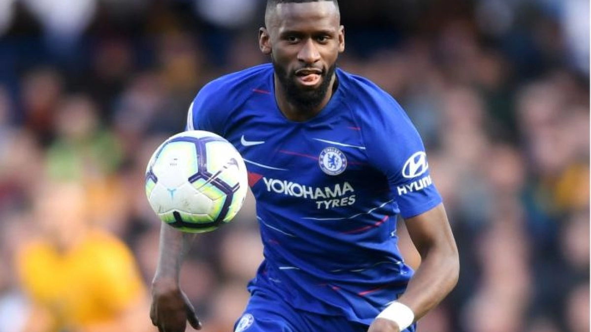 El fichaje de Rüdiger está encima de la mesa del Barcelona / Premierleague.com