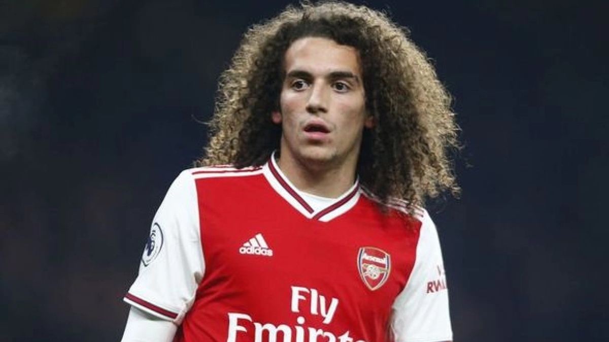 El Manchester United quiere aprovechar la situación de Guendouzi / Express.co.uk