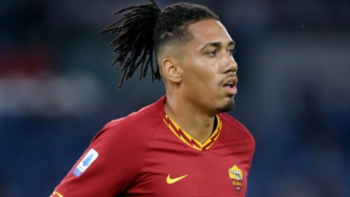 El 'plan b' de la Roma por si falla Smalling / Teamtalk