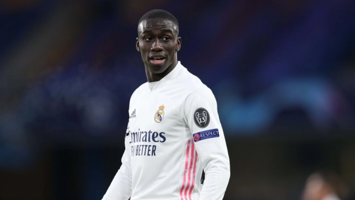 El Real Madrid escucha ofertas por Ferland Mendy / 90min.com