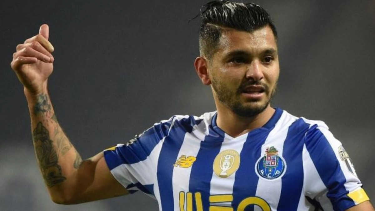 El Sevilla no se olvida de Tecatito / Mediotiempo.com