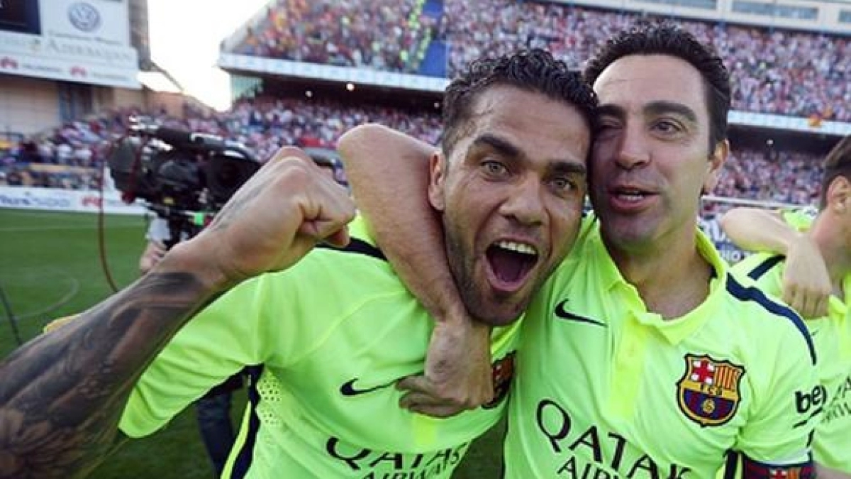 El sorprendente sueldo que va a cobrar Dani Alves en el Barcelona / depor.com