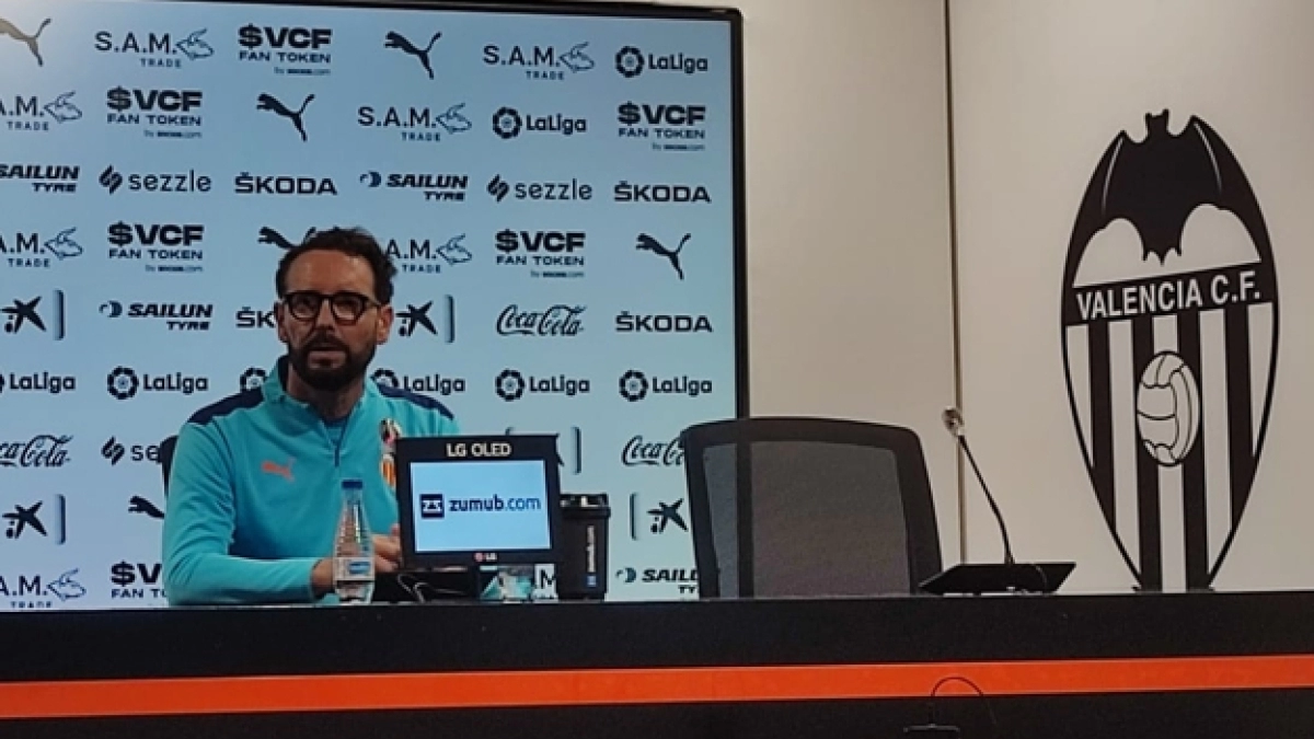 El Valencia busca central, aquí tres opciones / Lasprovincias.es