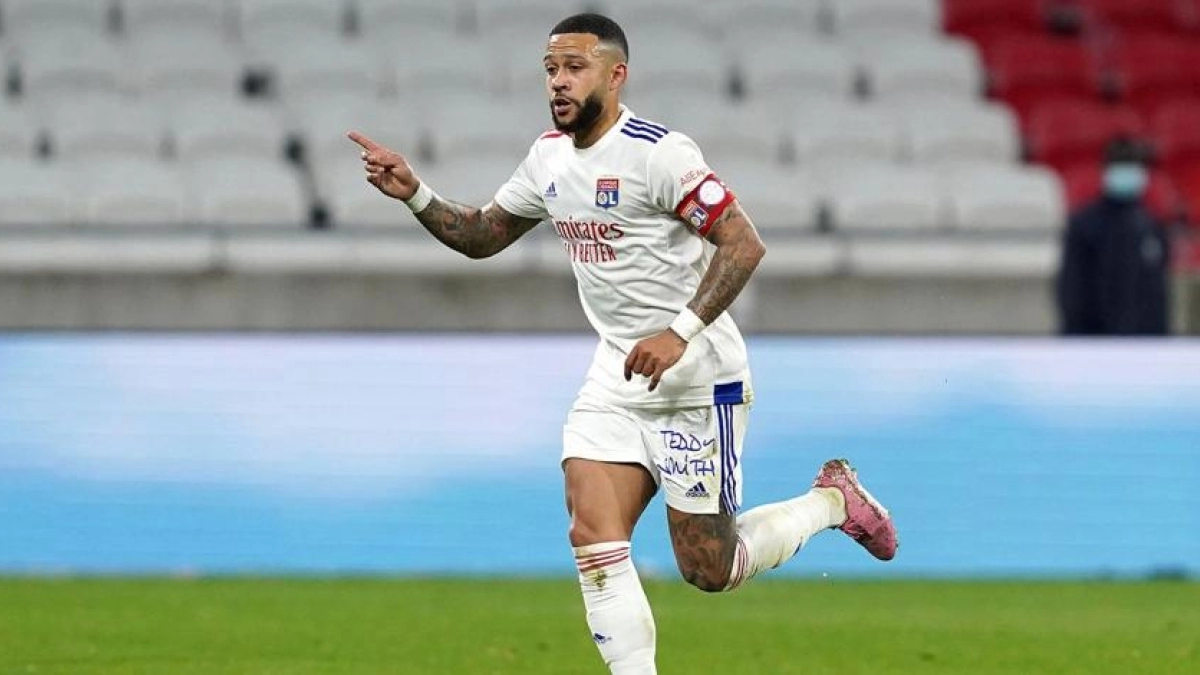 El Barça le ofrece un contrato de corta duración a Memphis Depay