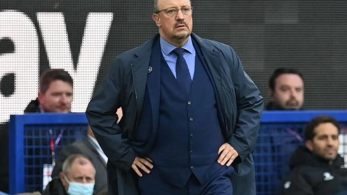 El Everton le comunica a Benítez que no habrá grandes gastos en enero