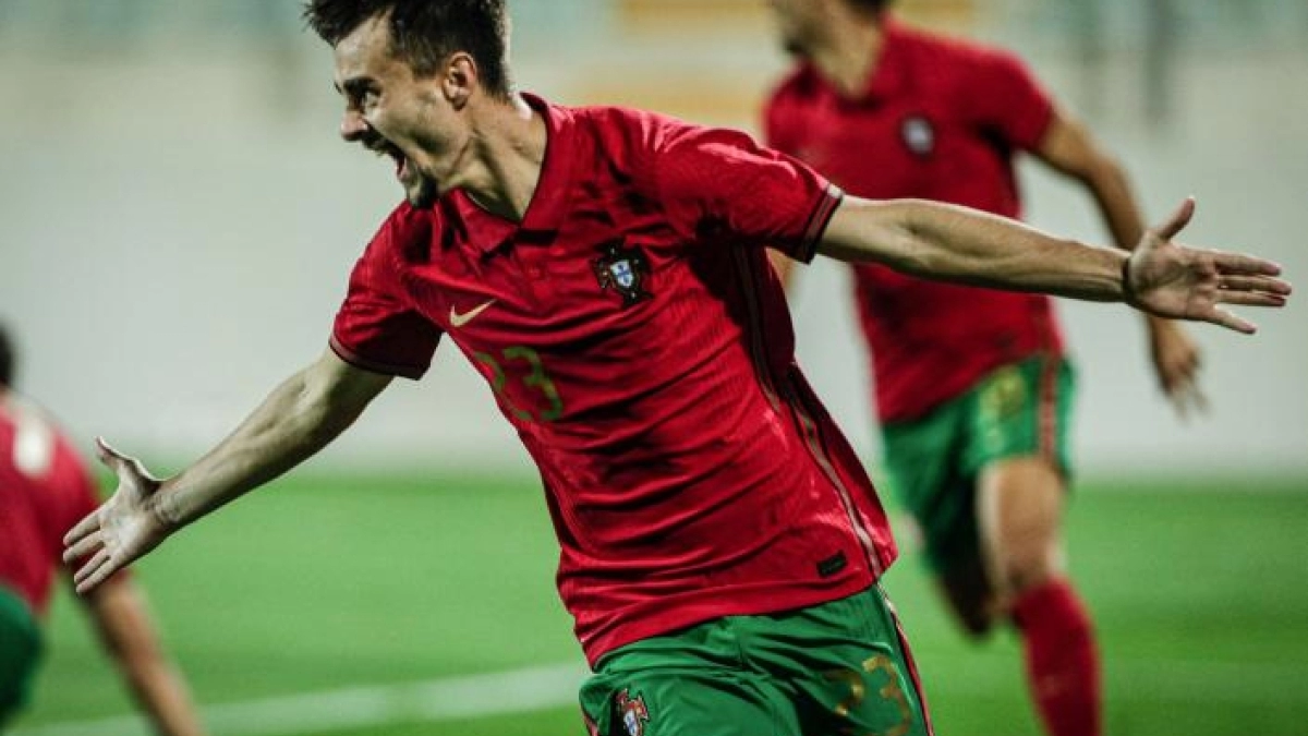 El Liverpool sigue los pasos de Fábio Vieira, MVP del Europeo U21