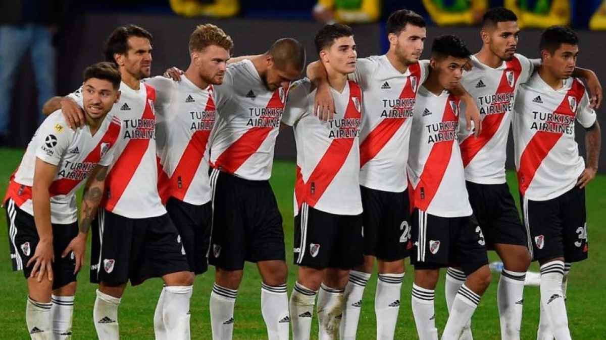 El Manchester United trabaja en el fichaje de una estrella de River Plate