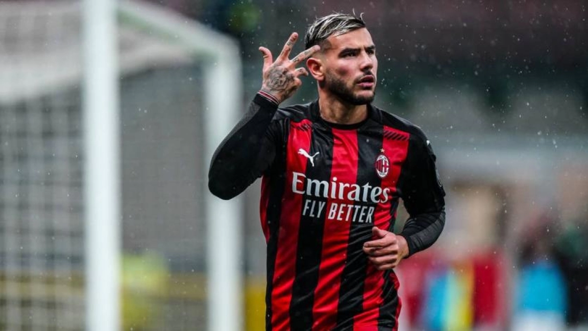 El Milan encuentra al reemplazante de Theo Hernández