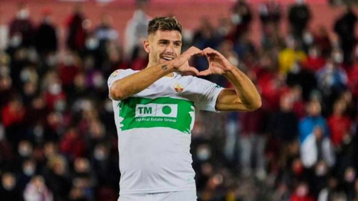 El Elche rechaza una oferta del Sevilla por Boyé