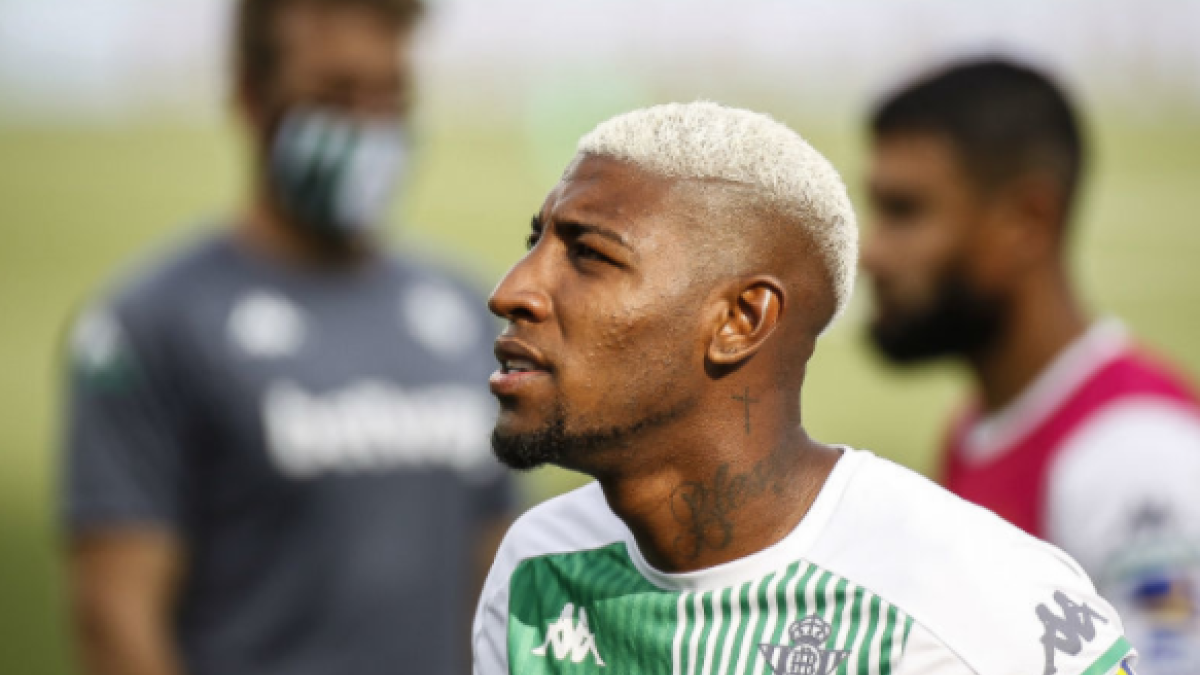 Los planes del Betis con su lateral derecho "Foto: Marca"