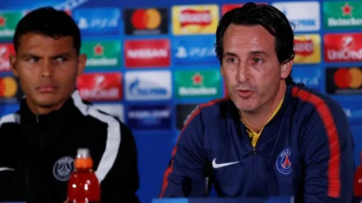 Emery carga contra Thiago Silva "Foto: Goals News"