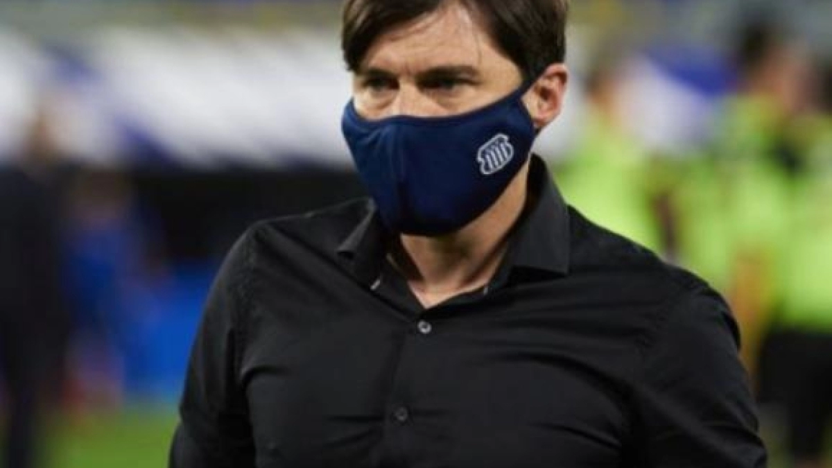 Dos nuevos candidatos al banquillo de Racing Club "Foto: Ovación Uy"
