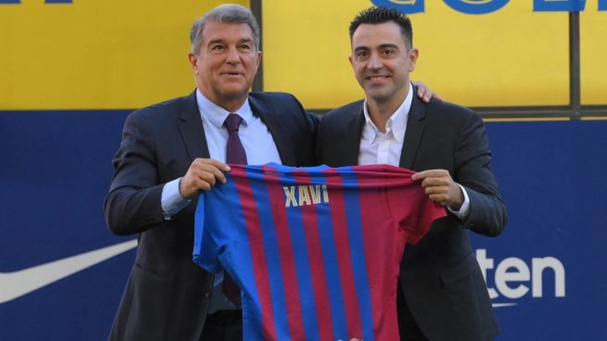 Estos son los 9 fichajes que Xavi ha pedido a Laporta / Okdiario.com