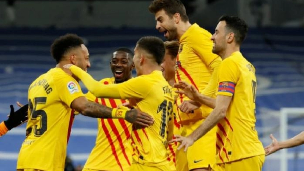 Los 3 atacantes que saldrán del Barcelona para fichar a Antony y un 9