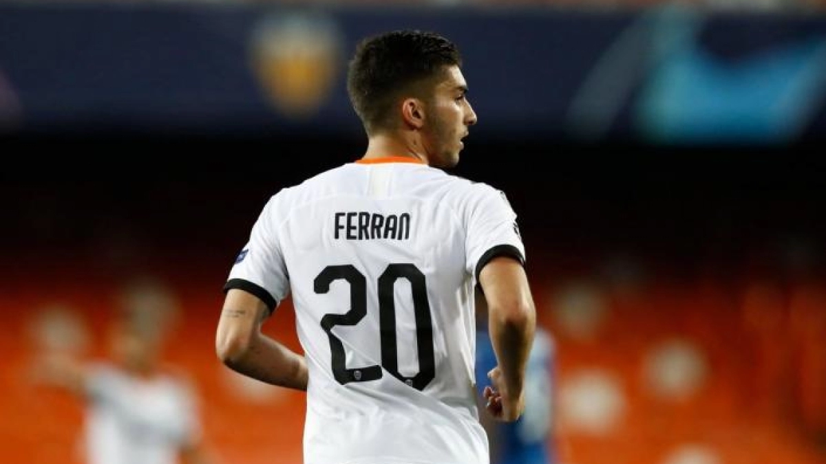 Dani Ceballos, la clave que desbloquea la llegada de Ferrán Torres | FOTO: VALENCIA CF